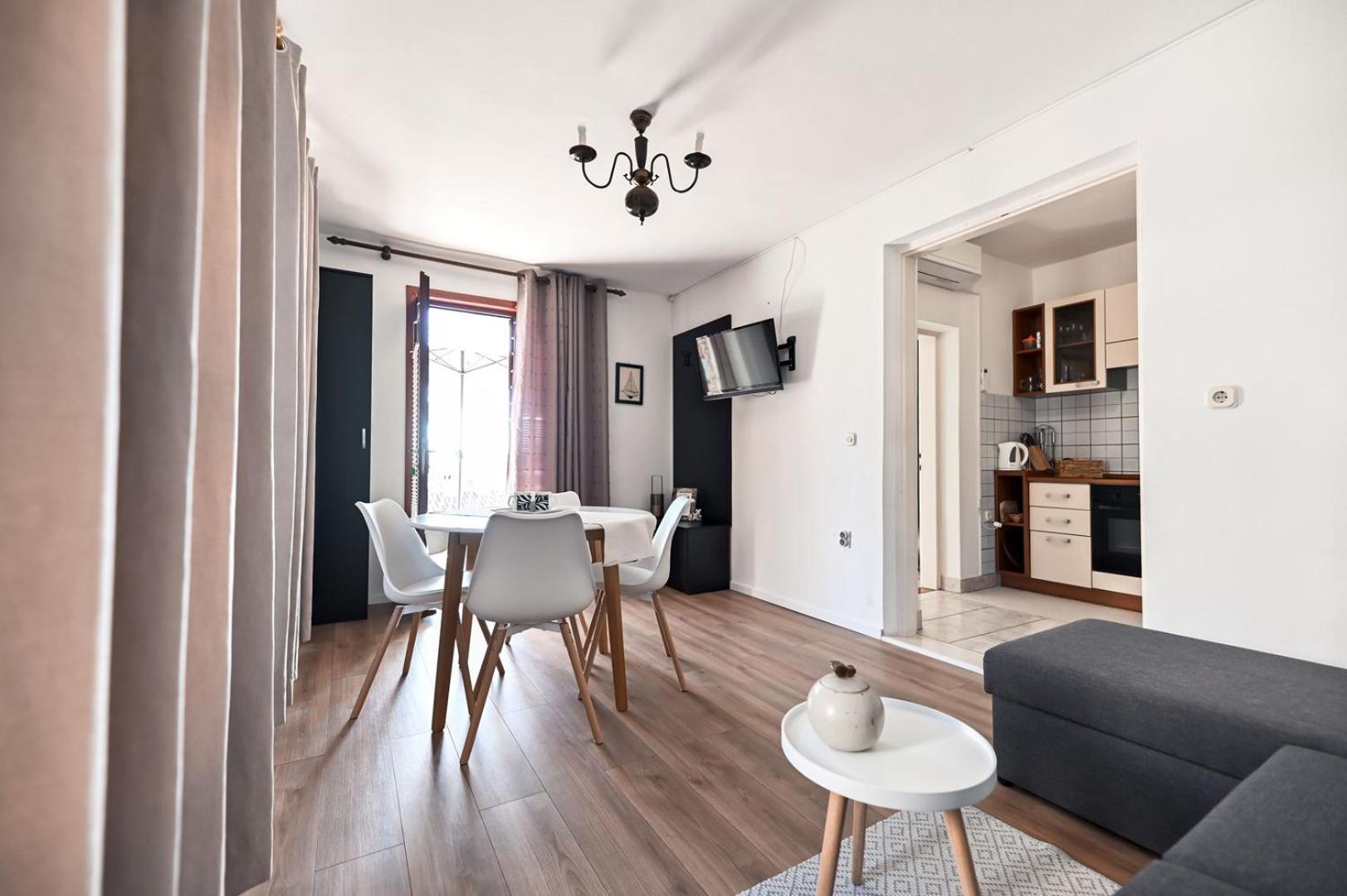 Apartment Rajna ビオグラード・ナ・モル エクステリア 写真
