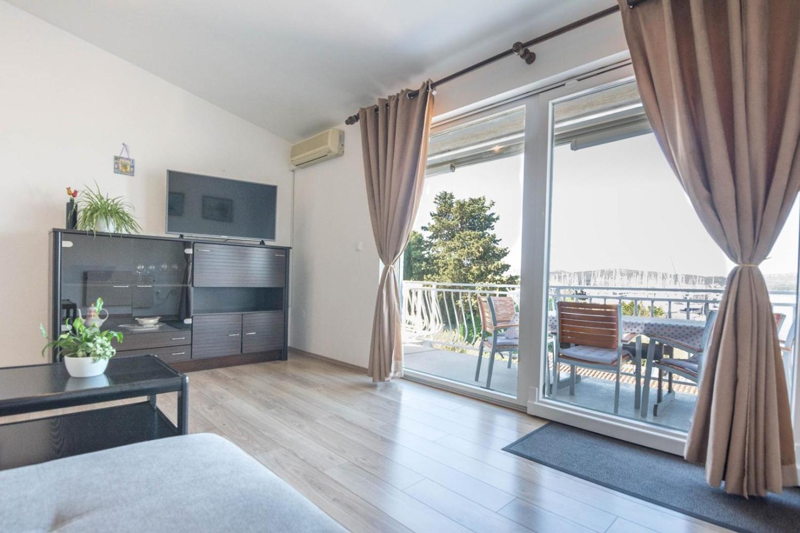 Apartment Rajna ビオグラード・ナ・モル エクステリア 写真