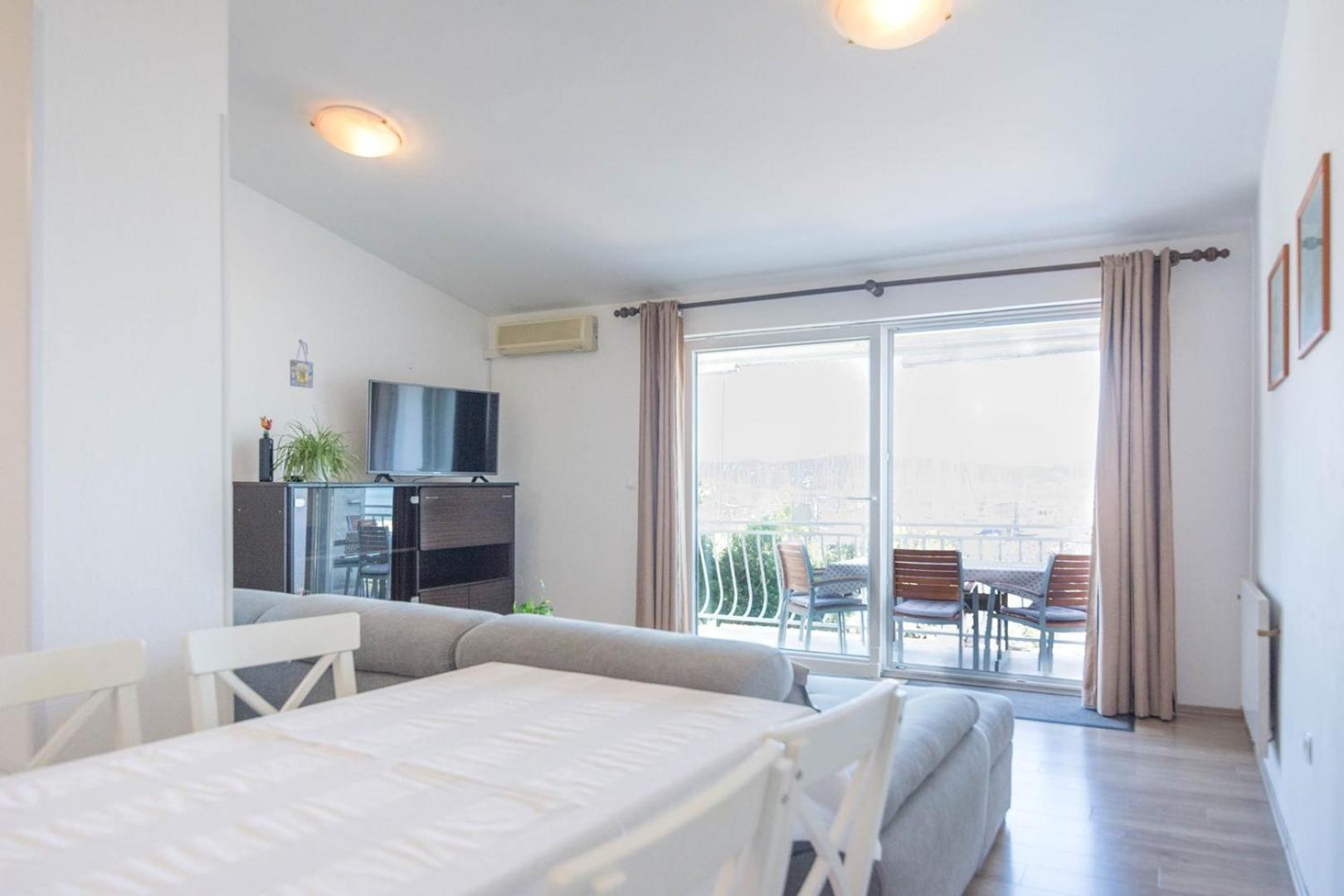 Apartment Rajna ビオグラード・ナ・モル エクステリア 写真